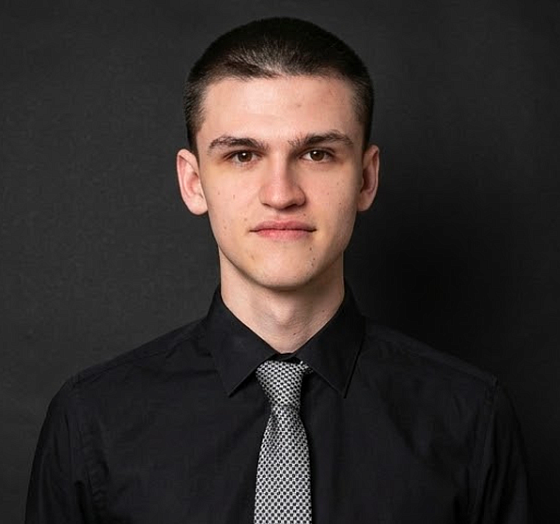 Даниил Ермолаев